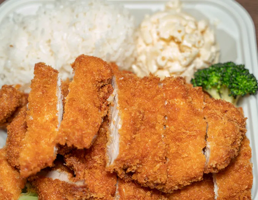 Crispy chicken katsu with rice, mac salad at Moana Hawaiian BBQ Restaurant in Fairfield